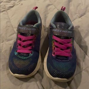 Sketchers girls size 1